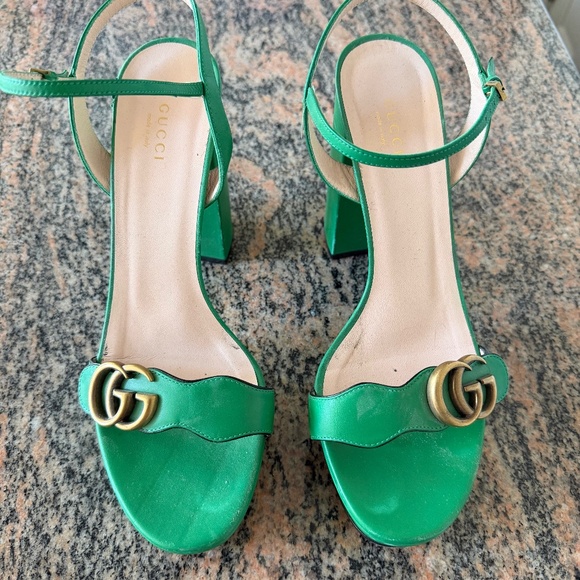 Green Gucci shoes! - Picture 1 of 4